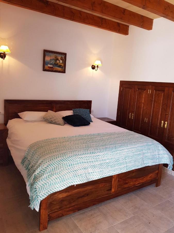 Villa Milagro - 3 Bedroom Finca Style Villa With Pool Near Golf Course/Beaches - Air Cond. Pollença Екстериор снимка